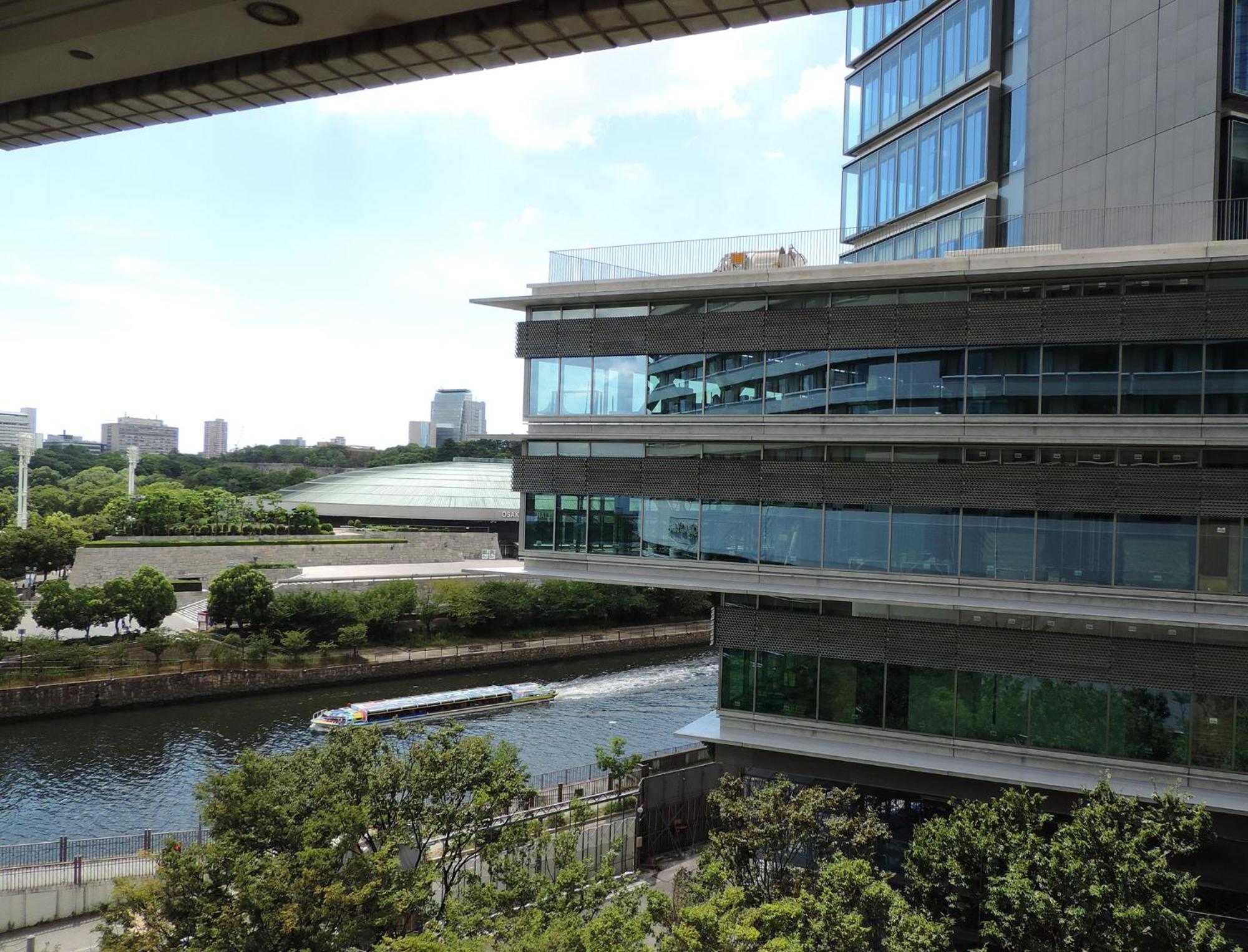 Hotel New Otani Osaka Ruang foto The headquarters of the National Diet Library